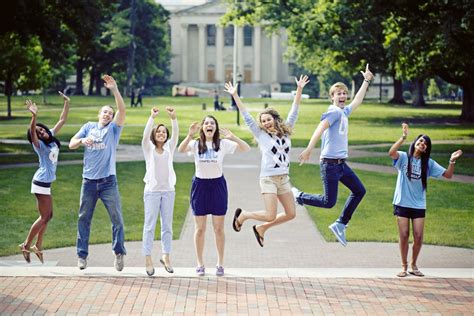 Das Freshman Year ist in den USA seit Jahrzehnten fester Bestandteil des Studiums. Dieses vorbereitende Jahr für zukünftige Studenten aus dem Ausland gibt es …